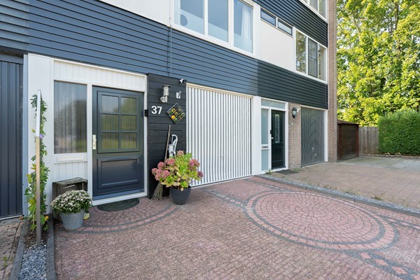 Medium property photo - Kerketiend 37, 4731 GE Oudenbosch
